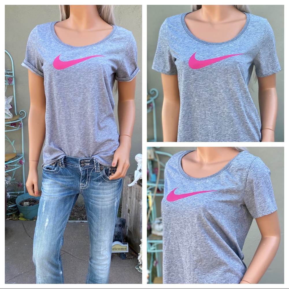 “THE NIKE TEE” DRI-FIT Athletic Cut Scoop T-shirt - Picture 3 of 14